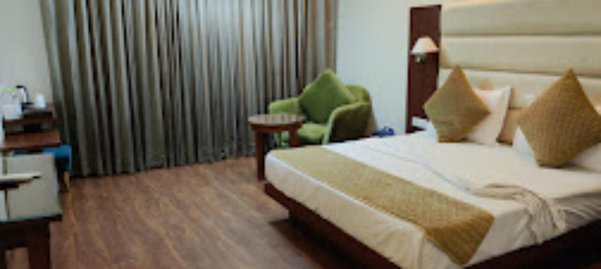 Hotel Punjab , Saharanpur Esterno foto